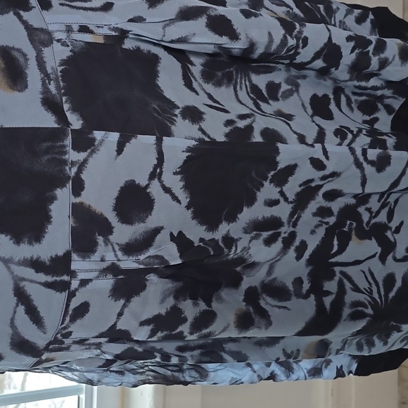 Skirt - Picture 4 of 5